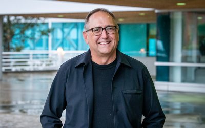 A Double Bruin Engineer’s Path from Plane-Watching as a Child to Boeing Leadership